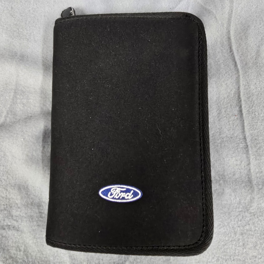 2007 Ford Mustang Owners Manual Set with Zippered Case Portfolio OEM